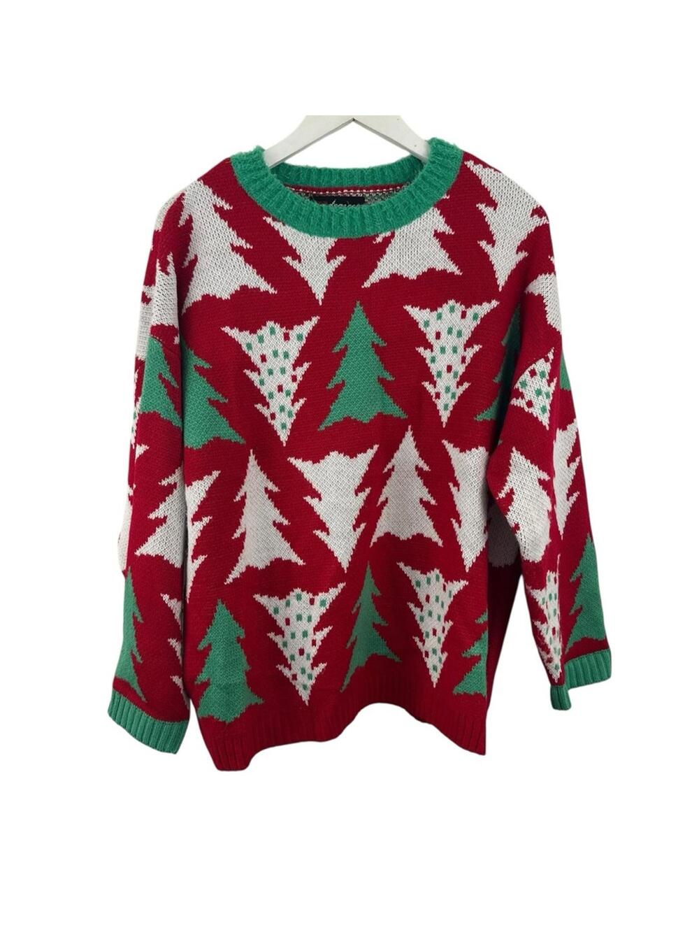 33 DEGREES CHRISTMAS TREE GRAPHIC SWEATER